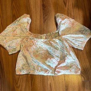 NWOT H&M Crop Top